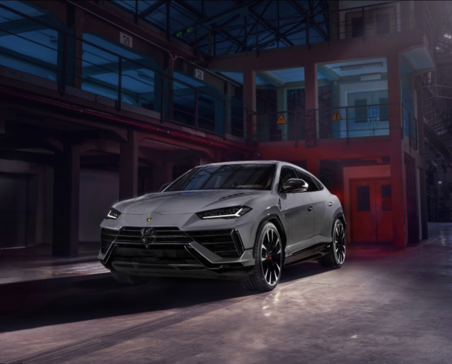 urus_gate_s_02_m